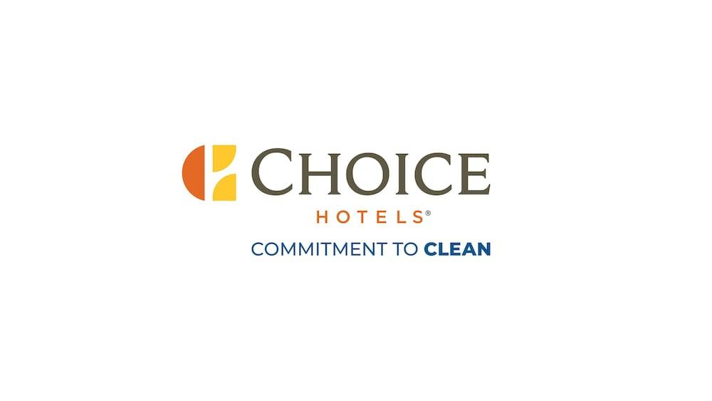 Quality Inn & Suites Near Downtown Меса Экстерьер фото
